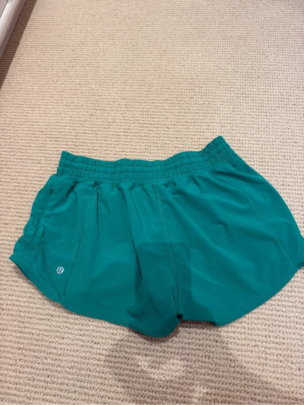 lululemon athletica green Hotty Hot Shorts